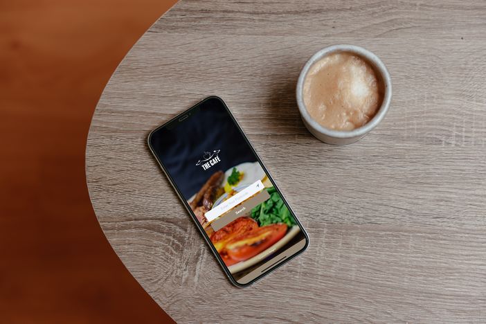 5 reasons why a mobile app can help your café flourish!